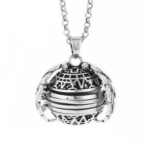 Expanding Photo Locket Necklace